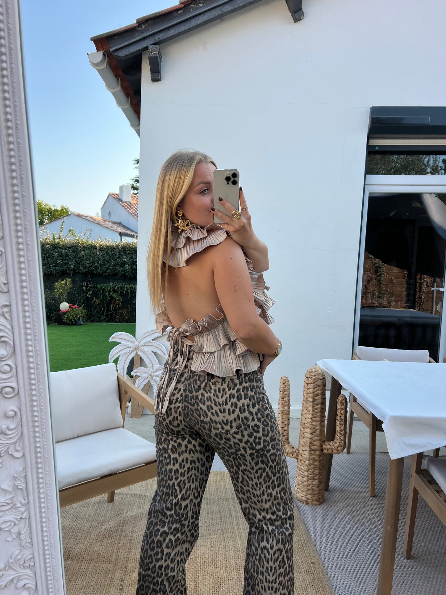 Dos nu froufrou