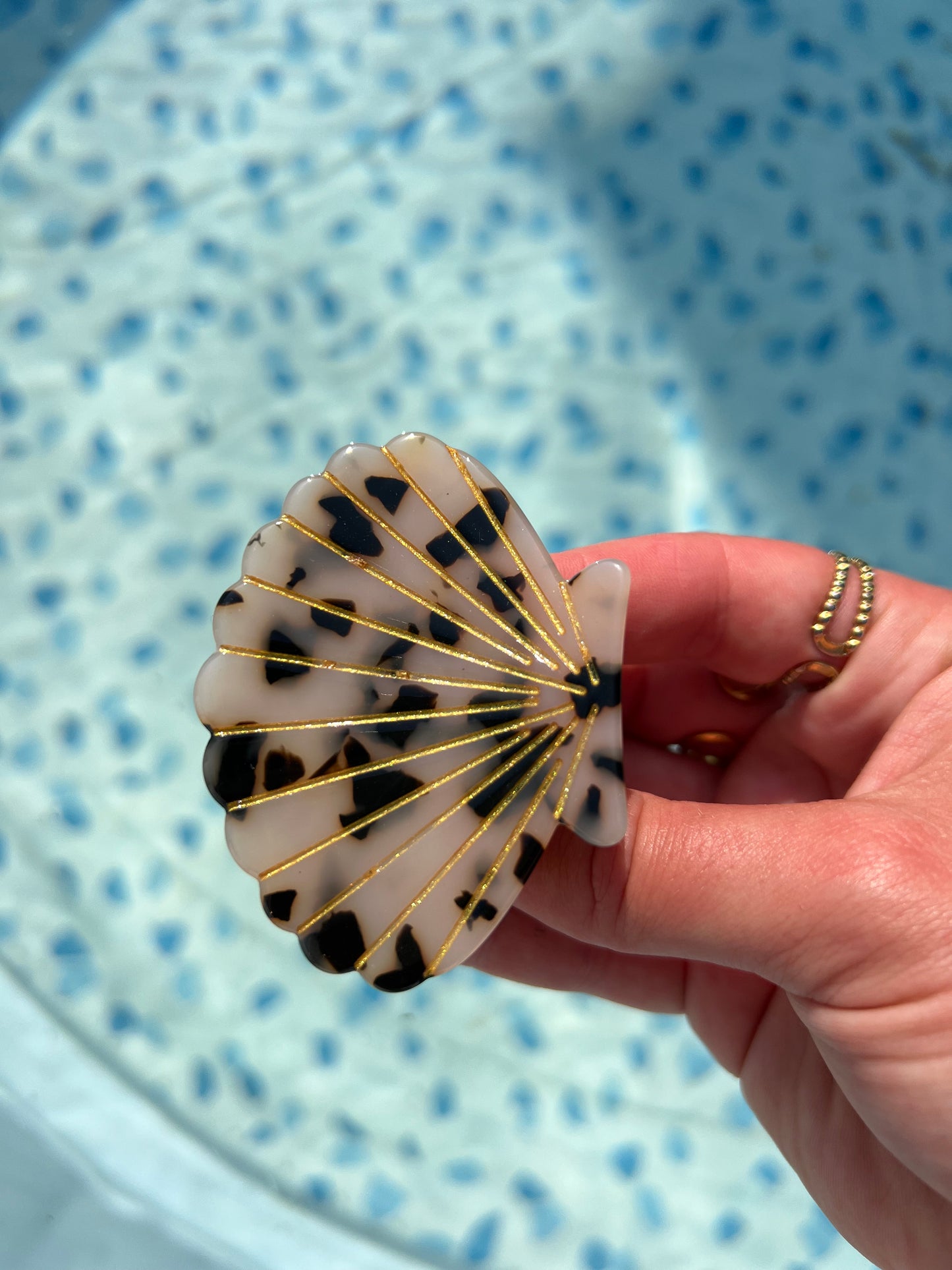 Pince à cheveux coquillages