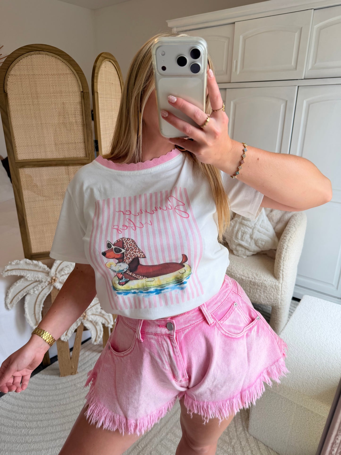 Short pink